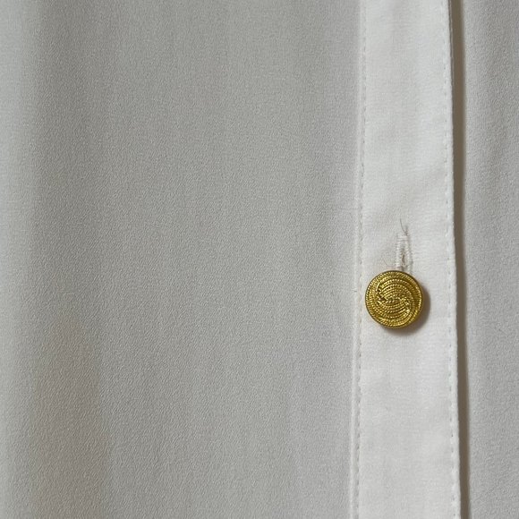 White long sleeve button-up blouse - size small - Picture 4 of 5